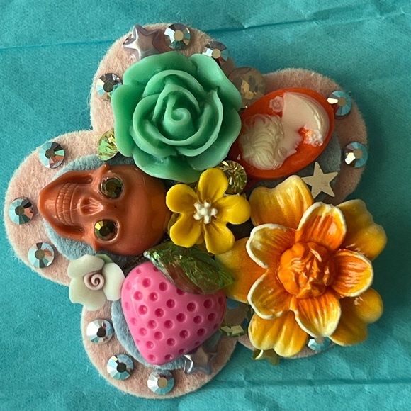 πππΌ  TARINA TARANTINO TRINKET HAIR CORSAGE πΌππ NWT ππΌπ - Picture 6 of 16